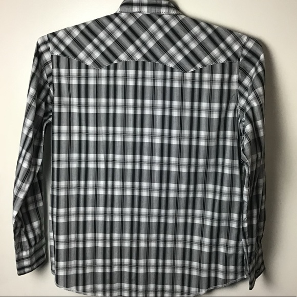 Wrangler black plaid western cowboy shirt with snap front. XXL - Picture 2 of 3